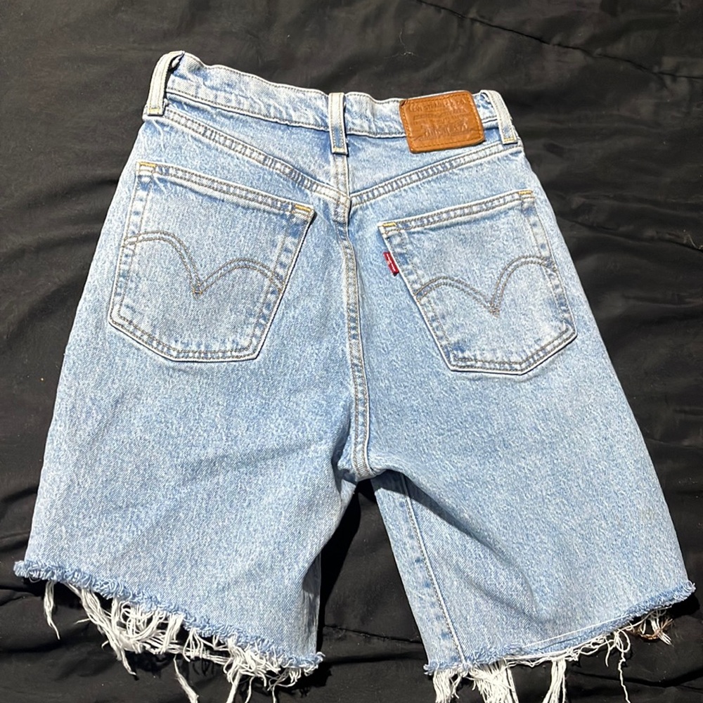 bermuda short levis